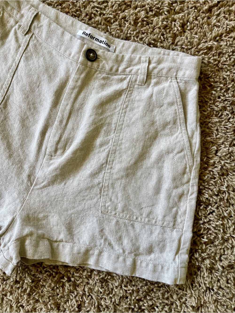 Reformation linen shorts - Picture 2 of 7